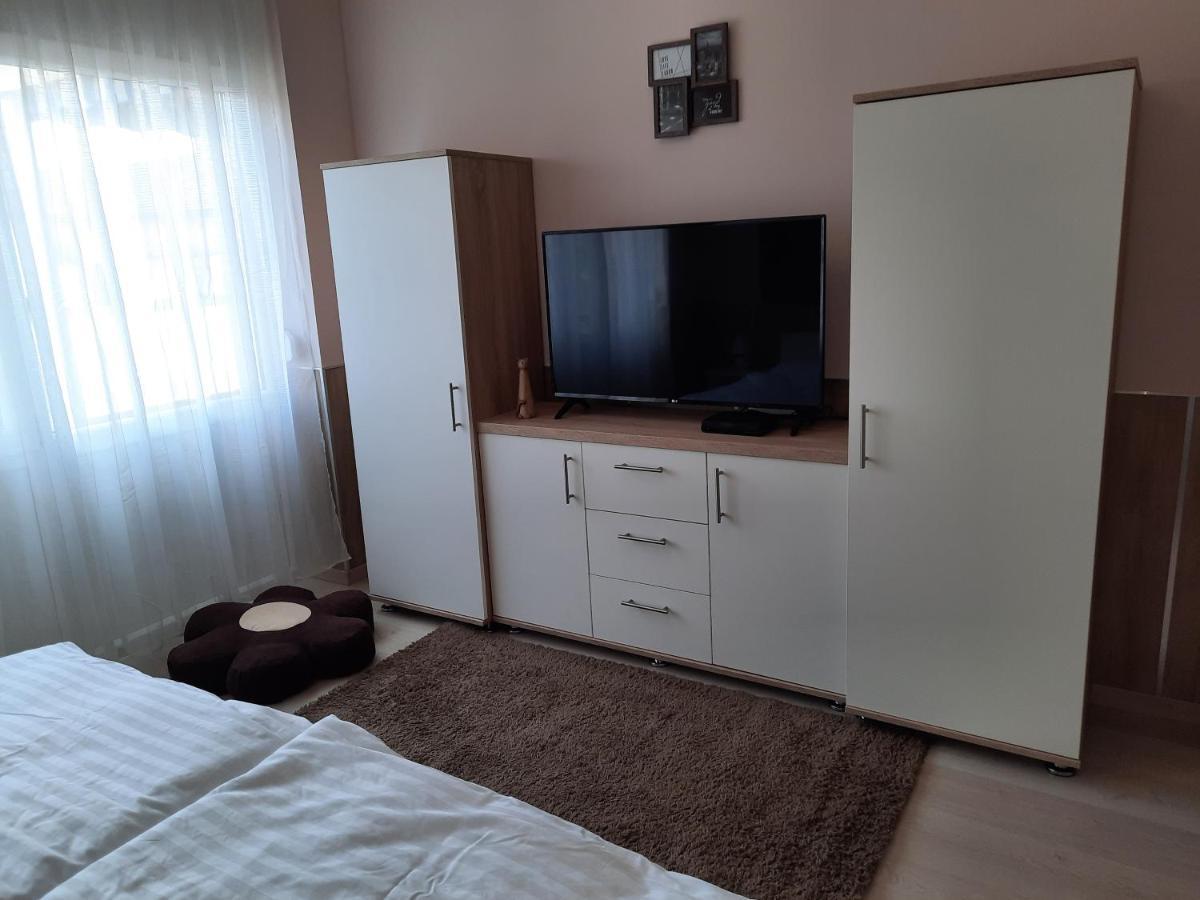 Nagykáta Fenyo Apartman 아파트 외부 사진